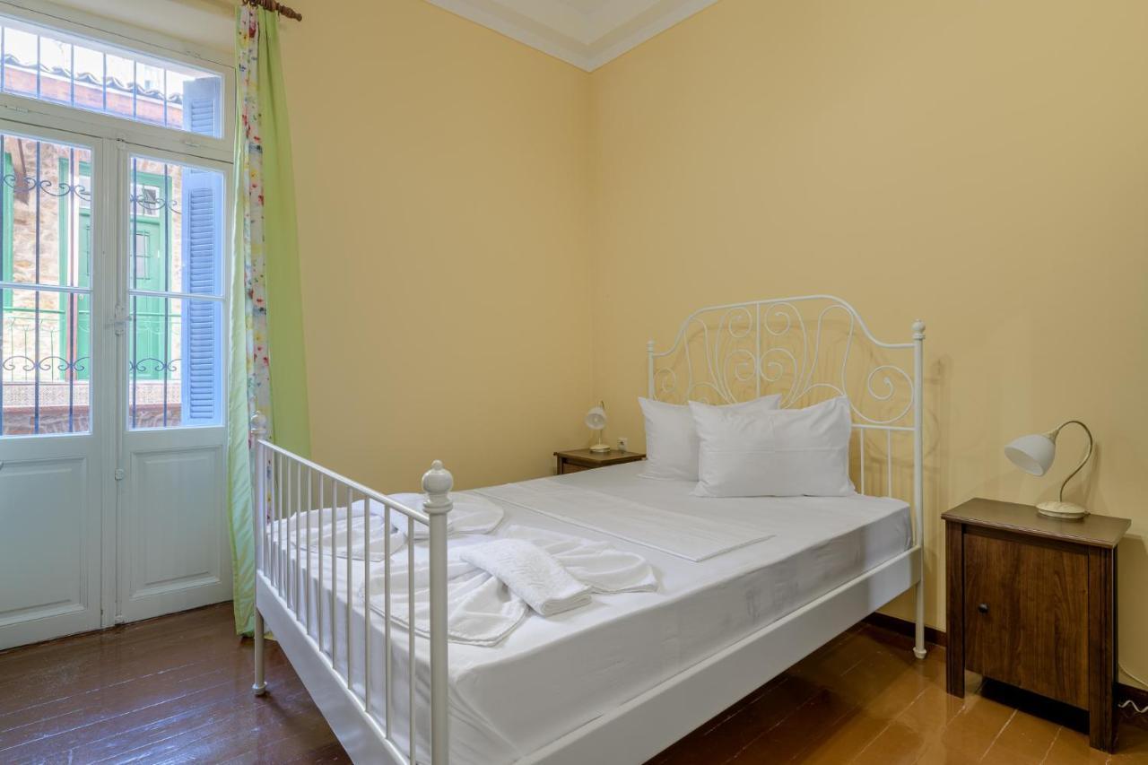 Neo Classical 4 Bedrooms In Psyri Athens Exterior photo